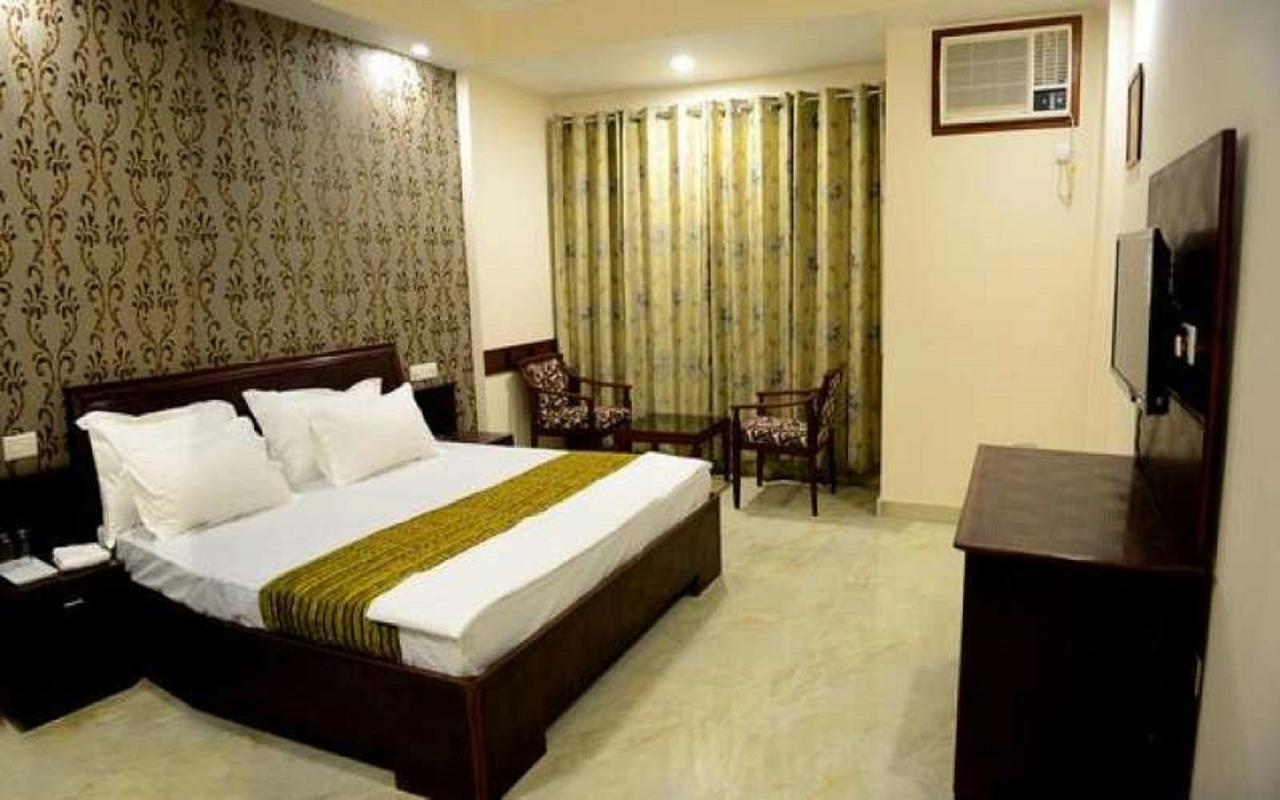 Anurag Hotel Katra  Esterno foto